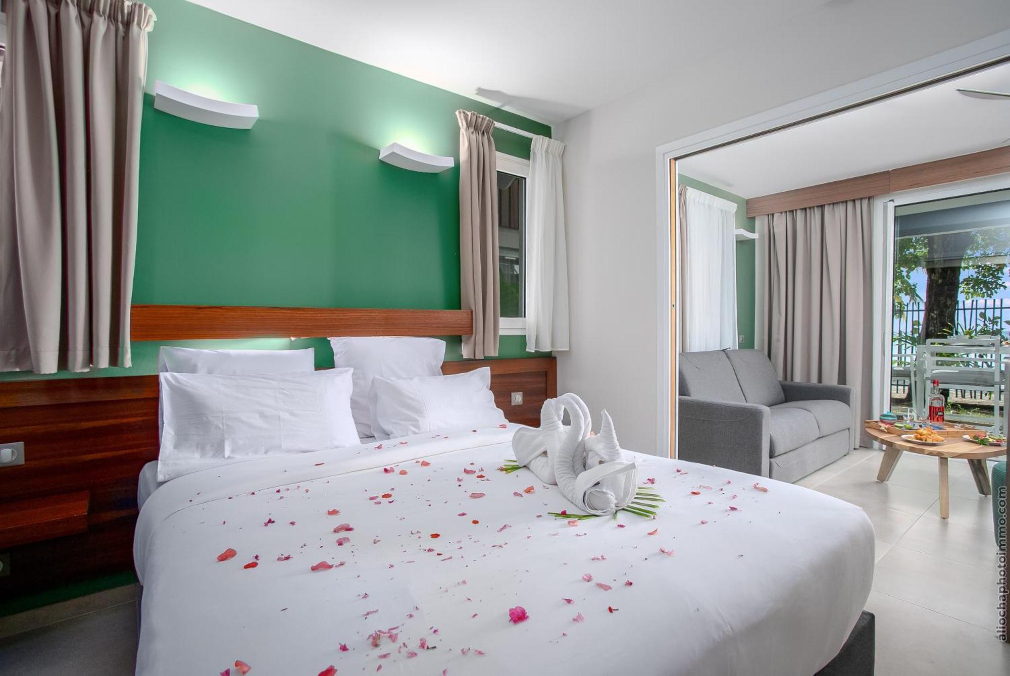 Courbaril Hotel Ле-Труа-Іле Екстер'єр фото